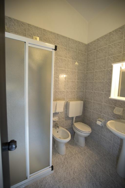 Hotel Ganfo シルミオーネ 部屋 写真